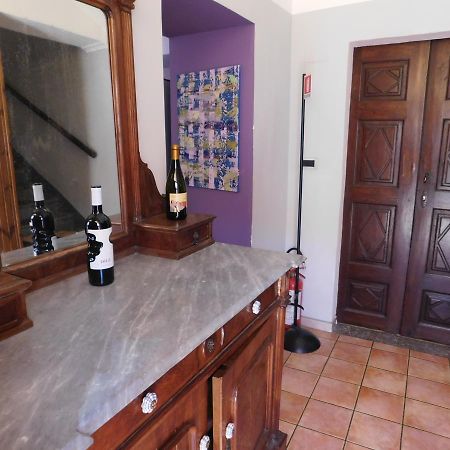Il Duca Bianco Hotel Calosso Екстериор снимка
