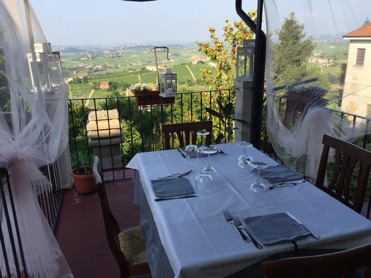 Il Duca Bianco Hotel Calosso Екстериор снимка
